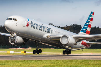 N392AN - American Airlines Boeing 767-300ER