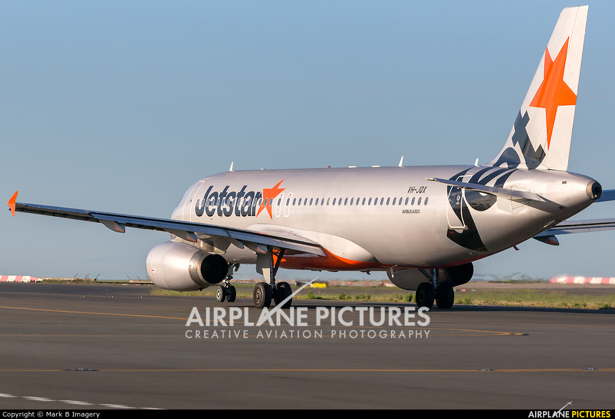 Jetstar Airways VH-JQX aircraft at Sydney - Kingsford Smith Intl, NSW