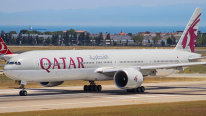 A7-BAJ - Qatar Airways Boeing 777-300ER