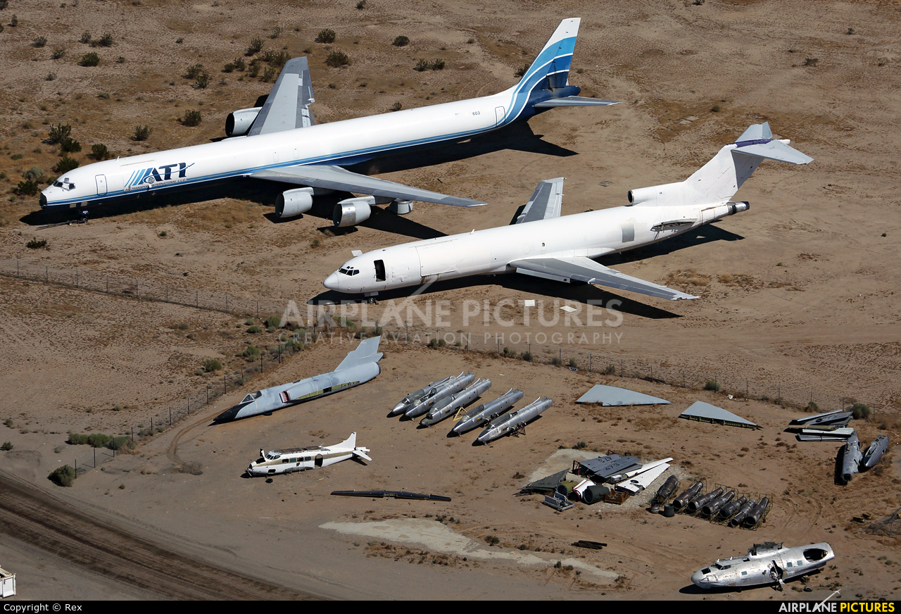 - Airport Overview - aircraft at Mojave