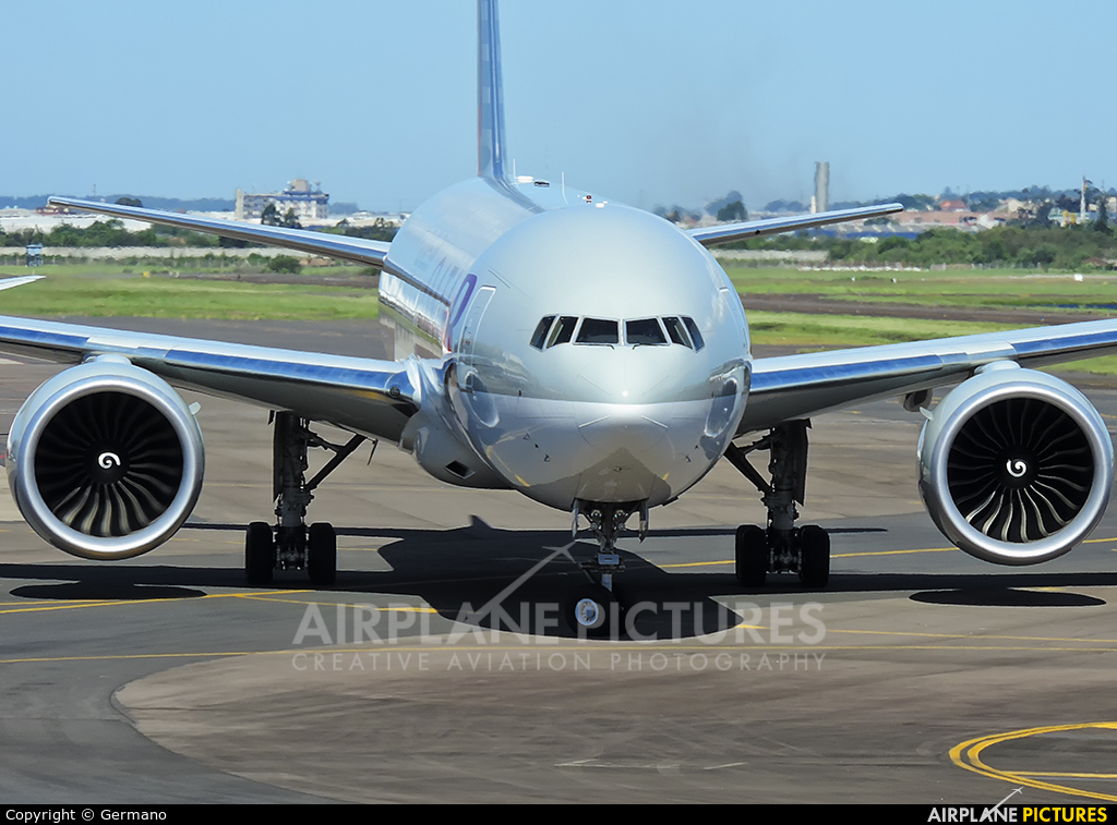 Qatar Airways Cargo A7-BFL aircraft at Porto Alegre - Salgado Filho