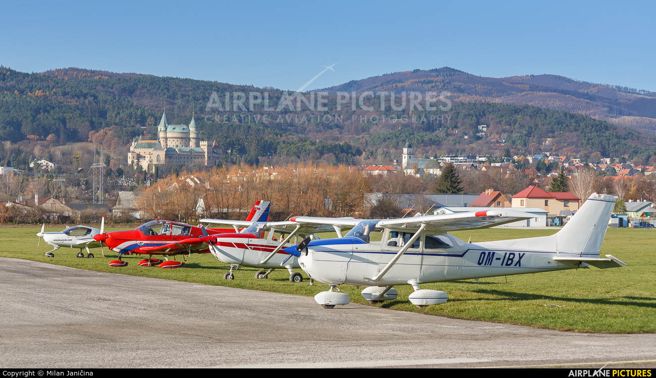 - Airport Overview - aircraft at Prievidza