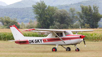 OK-SKY - Blue Sky Service Reims F150