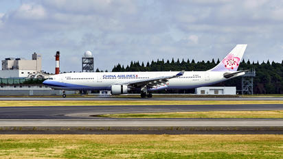 B-18301 - China Airlines Airbus A330-300