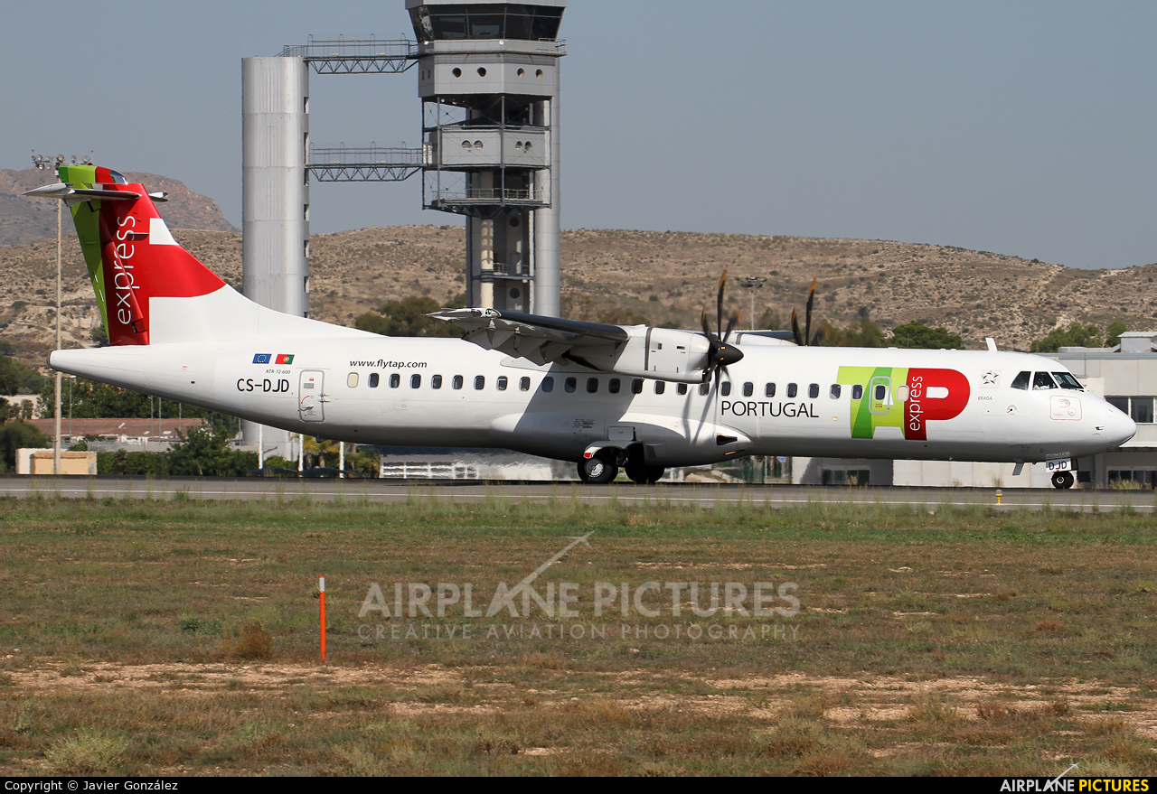 TAP Express CS-DJD aircraft at Alicante - El Altet