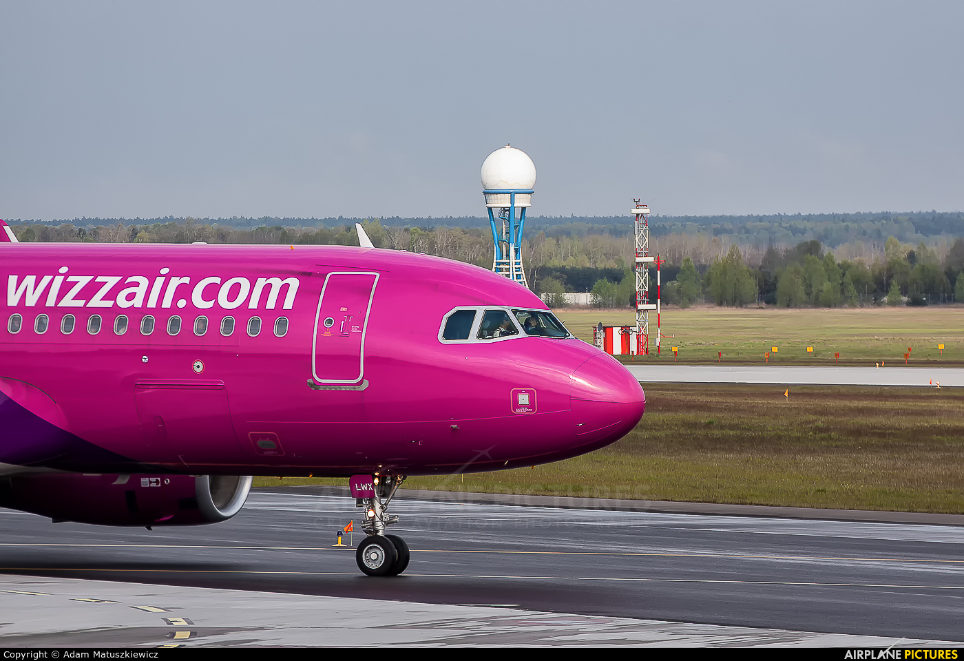 Wizz Air HA-LWX aircraft at Katowice - Pyrzowice