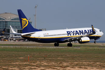 EI-FID - Ryanair Boeing 737-800