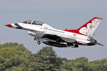 87-0325 - USA - Air Force : Thunderbirds General Dynamics F-16C Fighting Falcon