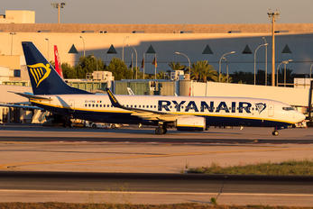 EI-FRG - Ryanair Boeing 737-8AS