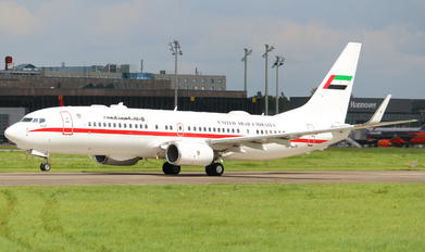A6-AUH - United Arab Emirates - Government Boeing 737-800 BBJ