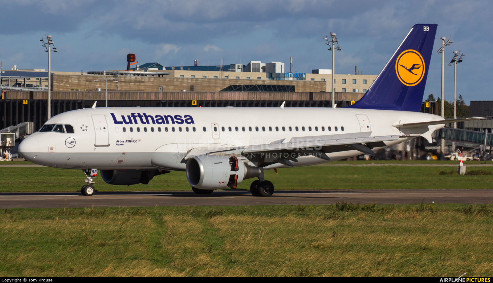 Lufthansa D-AIBB aircraft at Hannover - Langenhagen