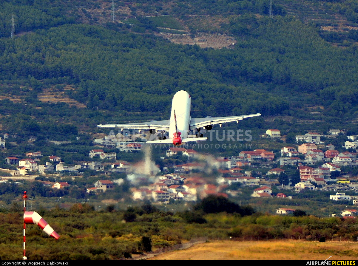 British Airways G-EUXE aircraft at Split - Kaštela