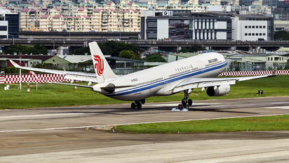 B-6523 - Air China Airbus A330-300