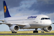 D-AIQF - Lufthansa Airbus A320 aircraft
