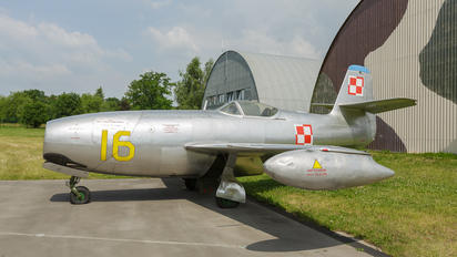 16 - Poland - Air Force Yakovlev Yak-23