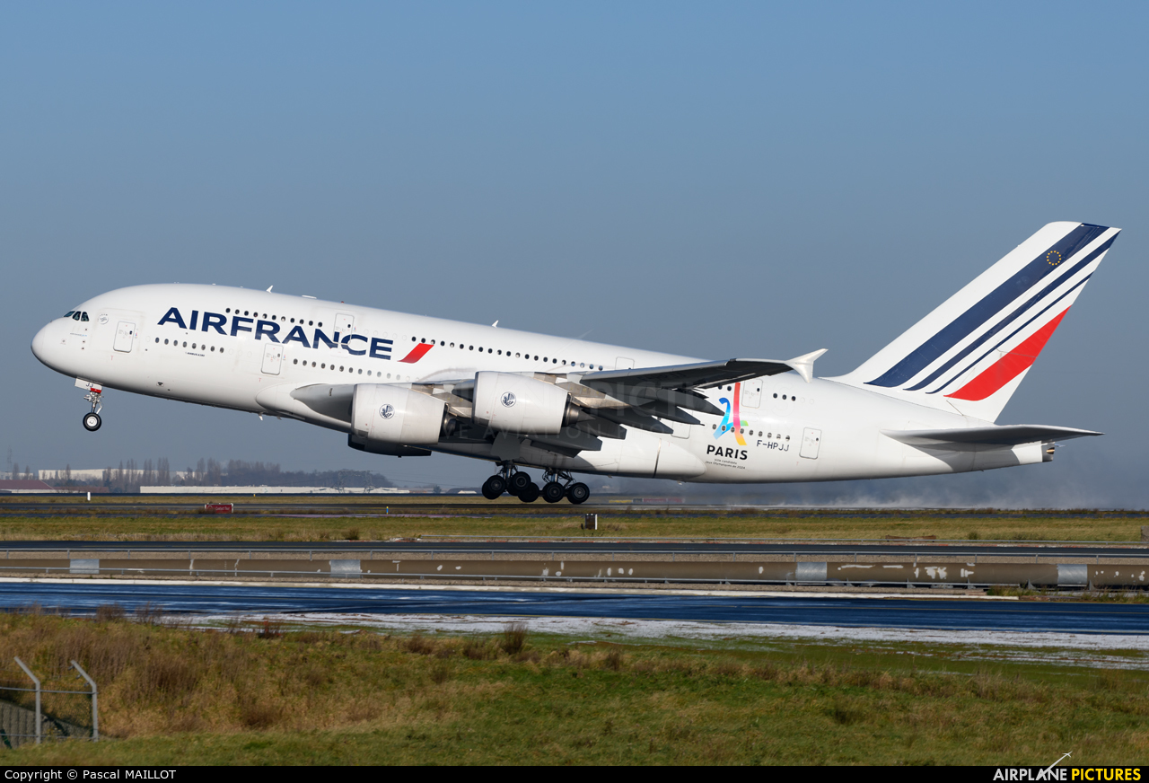 Air France F-HPJJ aircraft at Paris - Charles de Gaulle
