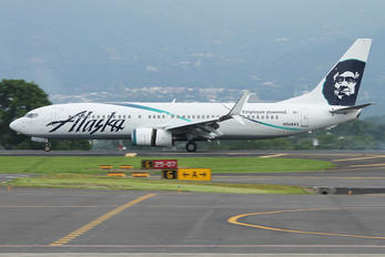 N568AS - Alaska Airlines Boeing 737-800