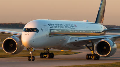 9V-SMJ - Singapore Airlines Airbus A350-900