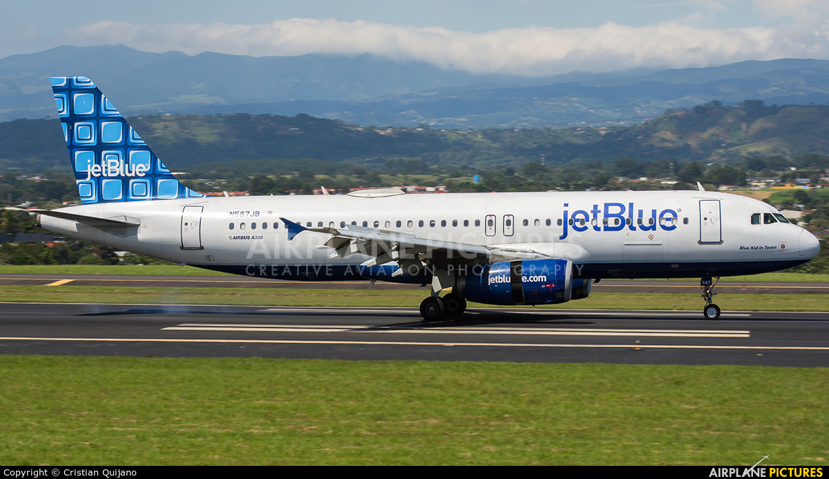 JetBlue Airways N587JB aircraft at San Jose - Juan Santamaría Intl