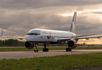 VQ-BKB - AzurAir Boeing 757-200