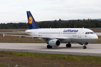 D-AILI - Lufthansa Airbus A319