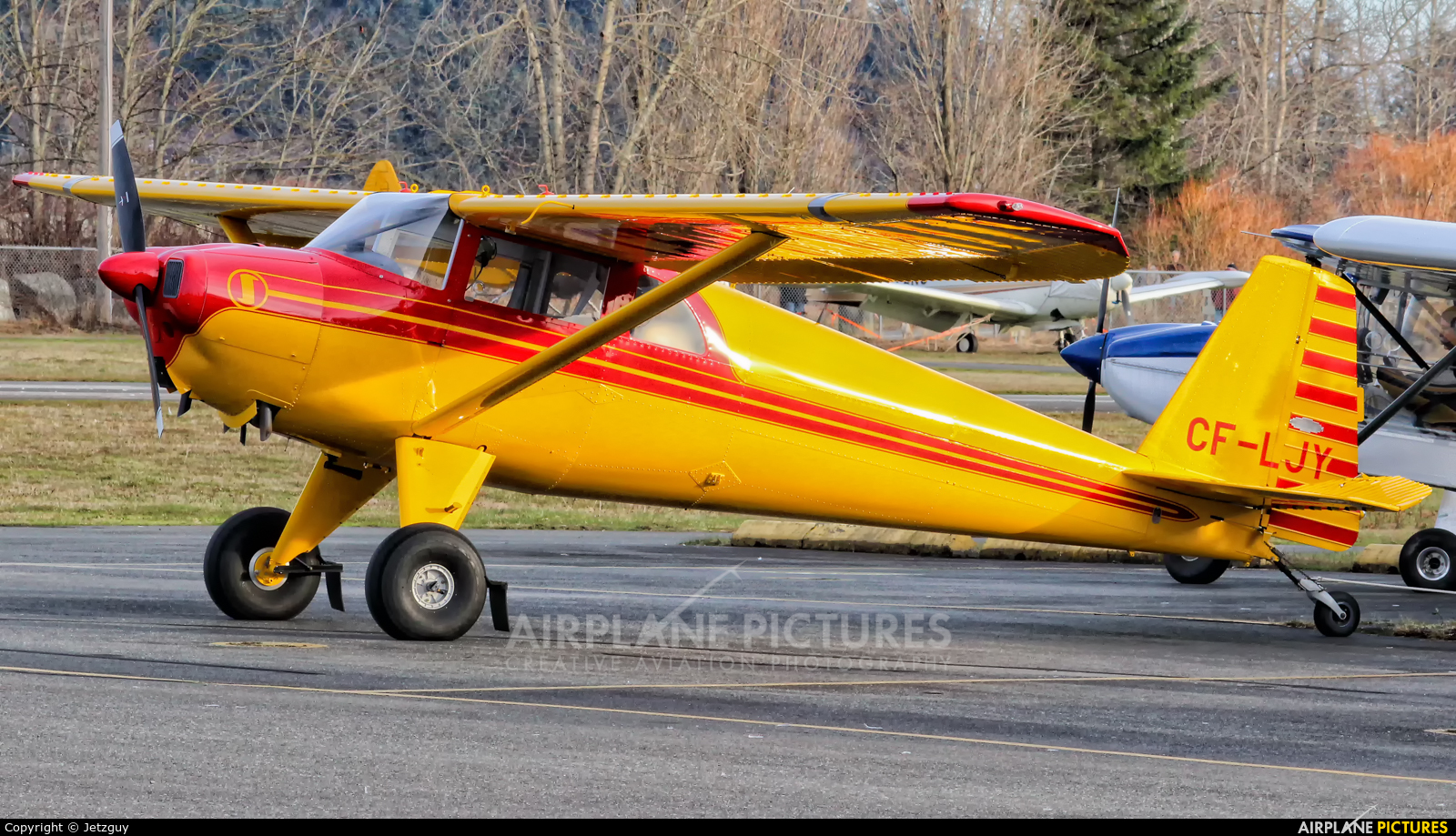 Private CF-LJY aircraft at Courtenay Airpark, BC