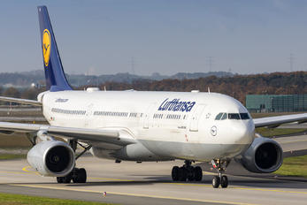 D-AIKQ - Lufthansa Airbus A330-300