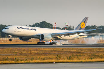 D-ALFE - Lufthansa Cargo Boeing 777F
