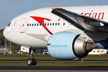 OE-LPE - Austrian Airlines/Arrows/Tyrolean Boeing 777-200ER