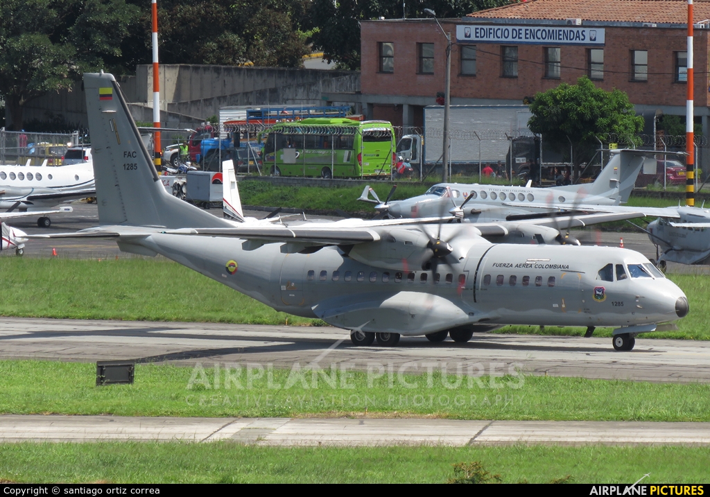 Colombia - Air Force FAC-1285 aircraft at Medellin - Olaya Herrera