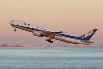 JA742A - ANA - All Nippon Airways Boeing 777-200ER