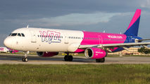 HA-LXQ - Wizz Air Airbus A321 aircraft