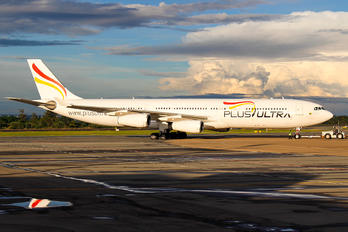 EC-MFB - Plus Ultra Airbus A340-300