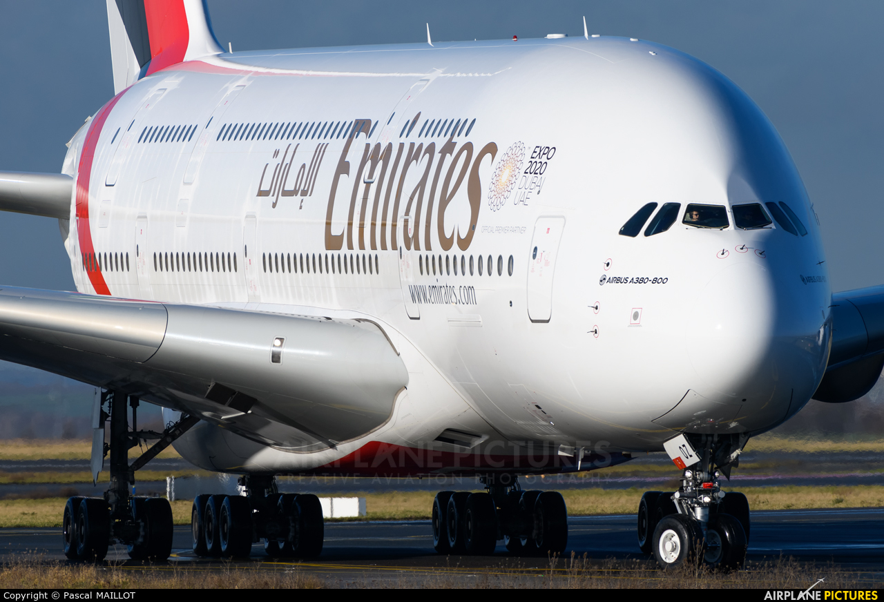 Emirates Airlines A6-EOZ aircraft at Paris - Charles de Gaulle