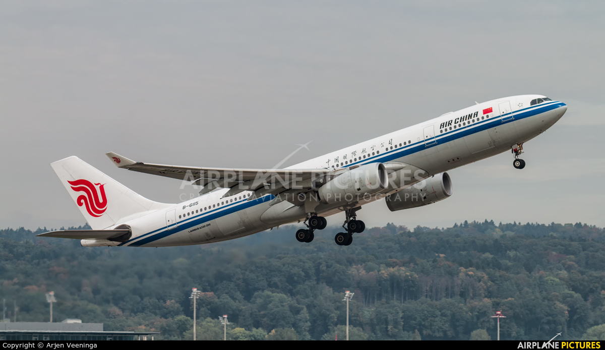 Air China B-6115 aircraft at Zurich