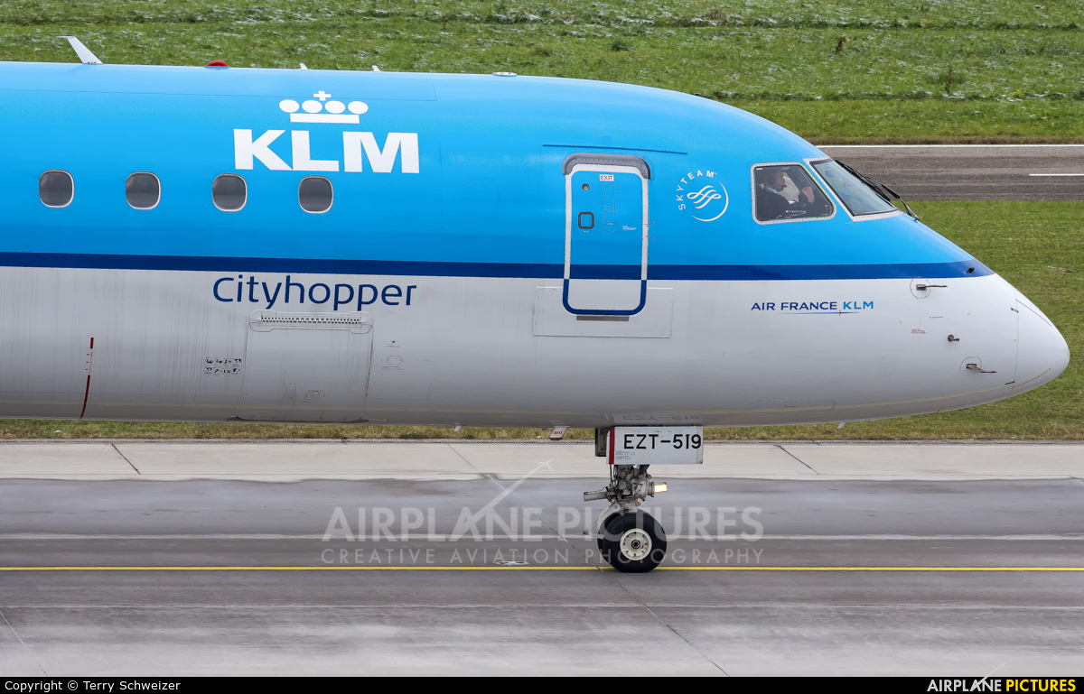 KLM Cityhopper PH-EZT aircraft at Zurich