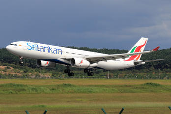 4R-ALQ - SriLankan Airlines Airbus A330-300
