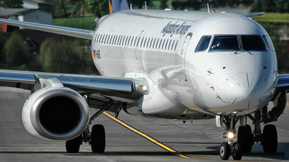D-AEME - Augsburg Airways - Lufthansa Regional Embraer ERJ-195 (190-200)
