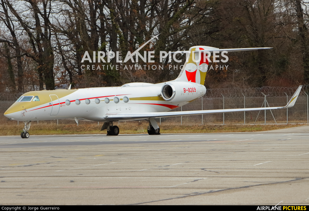 Private B-8269 aircraft at Geneva Intl