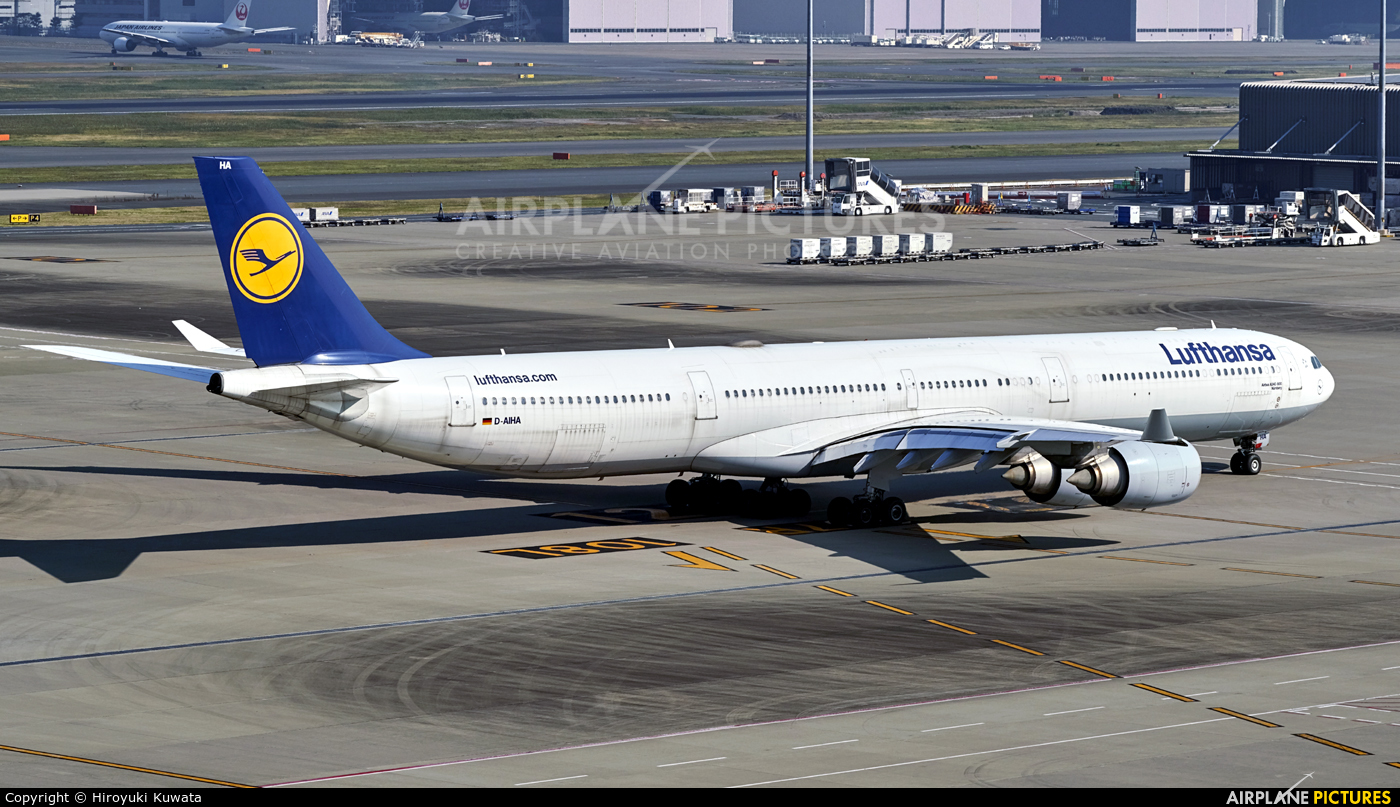 Lufthansa D-AIHA aircraft at Tokyo - Haneda Intl