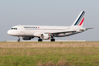 F-GKXC - Air France Airbus A320