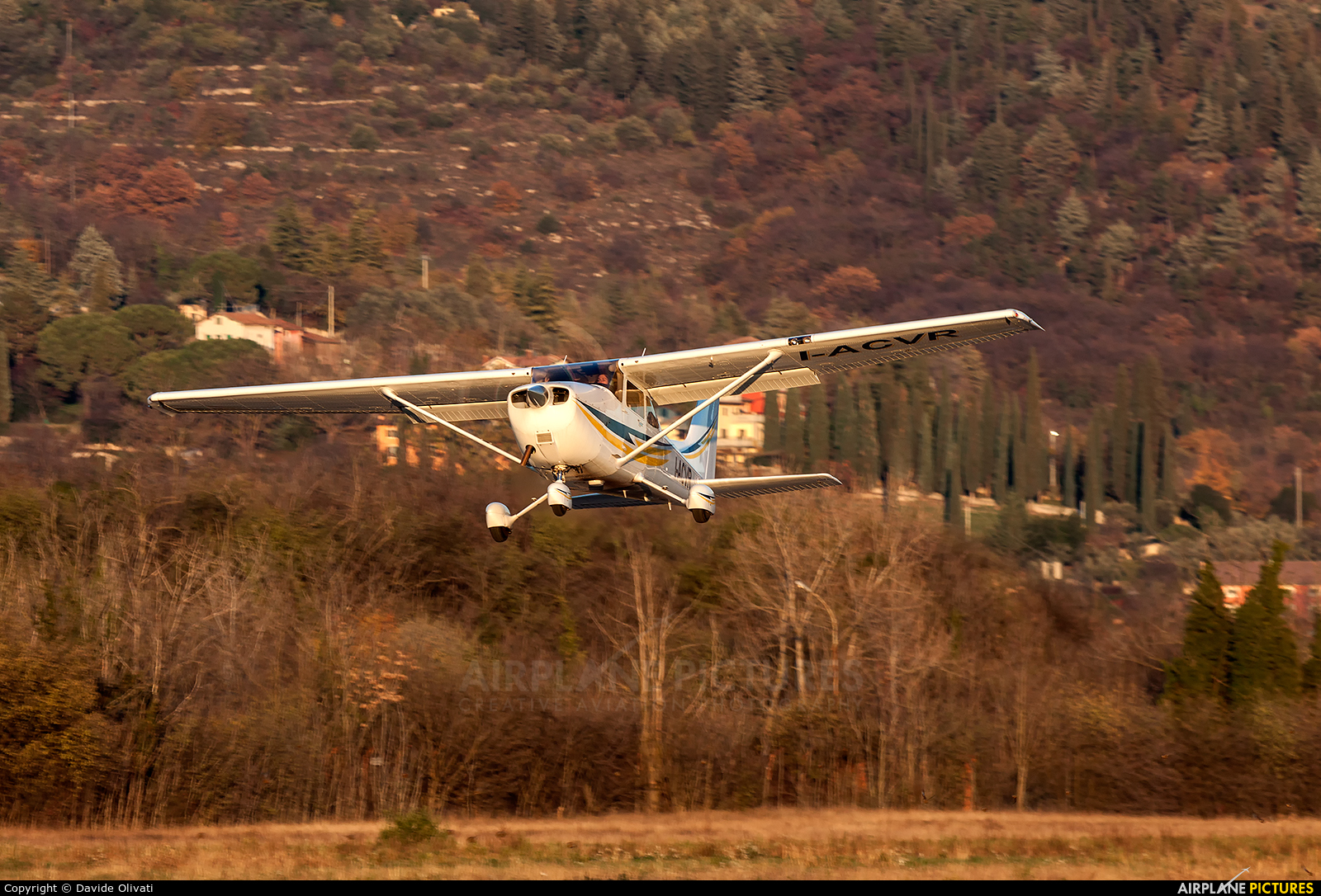 Private I-ACVR aircraft at Verona - Boscomantico