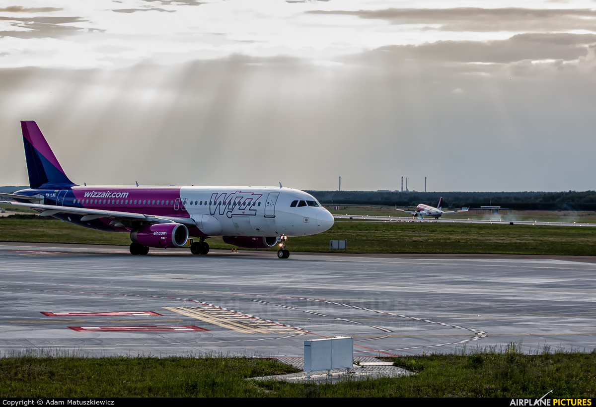 Wizz Air HA-LWC aircraft at Katowice - Pyrzowice