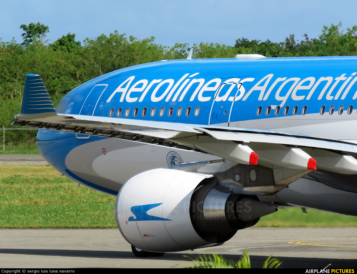 Aerolineas Argentinas LV-FVH aircraft at Punta Cana