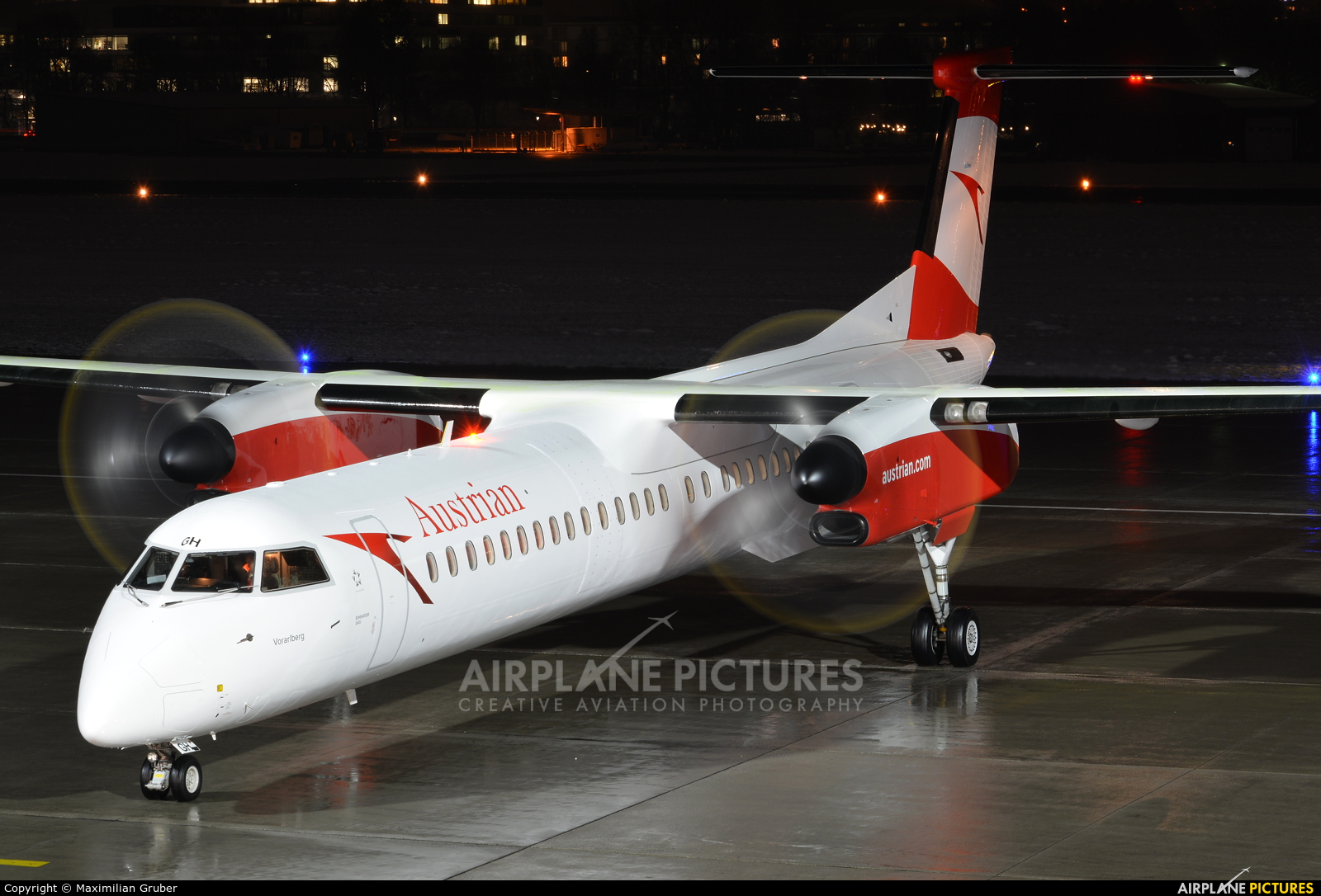 Austrian Airlines/Arrows/Tyrolean OE-LGH aircraft at Innsbruck