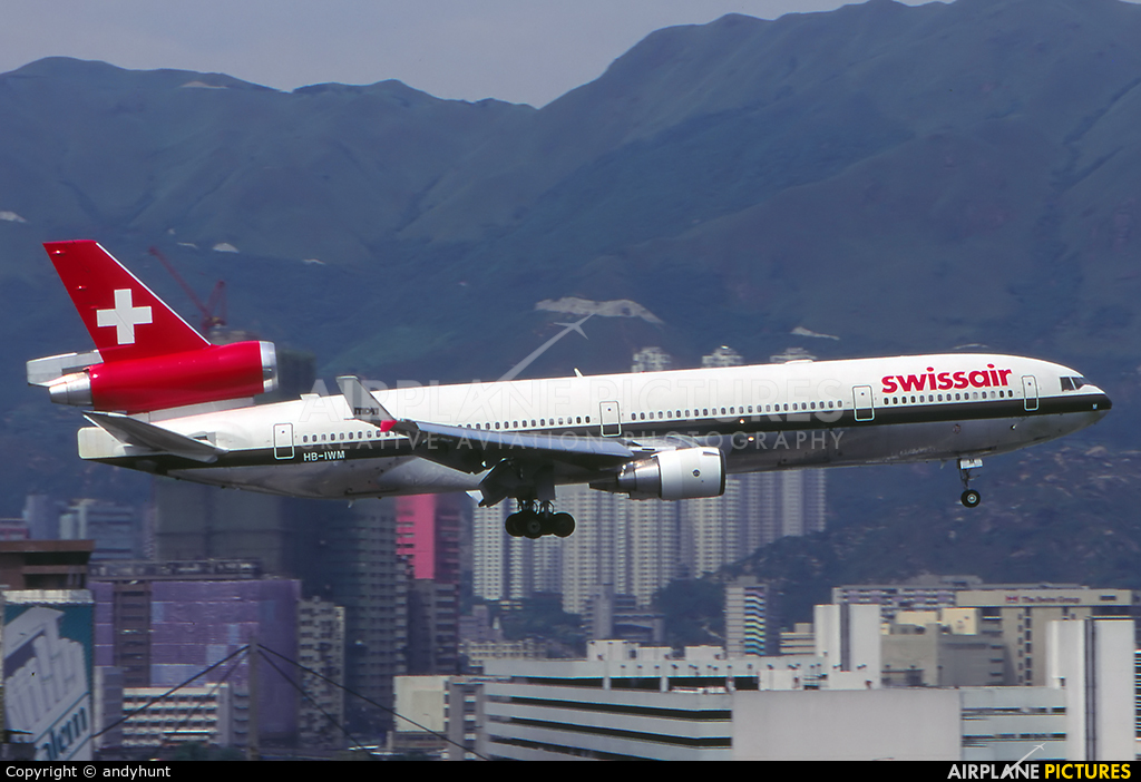 Swissair HB-IWM aircraft at HKG - Kai Tak Intl CLOSED