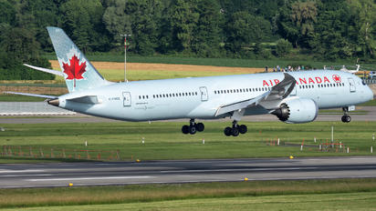 C-FNOE - Air Canada Boeing 787-9 Dreamliner