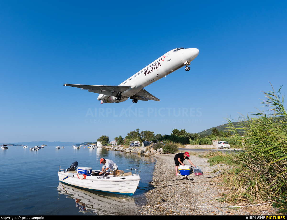 Volotea Airlines EC-MFJ aircraft at Skiathos