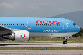 I-NDOF - Neos Boeing 767-300ER