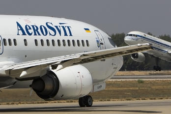 UR-VVP - Aerosvit - Ukrainian Airlines Boeing 737-400
